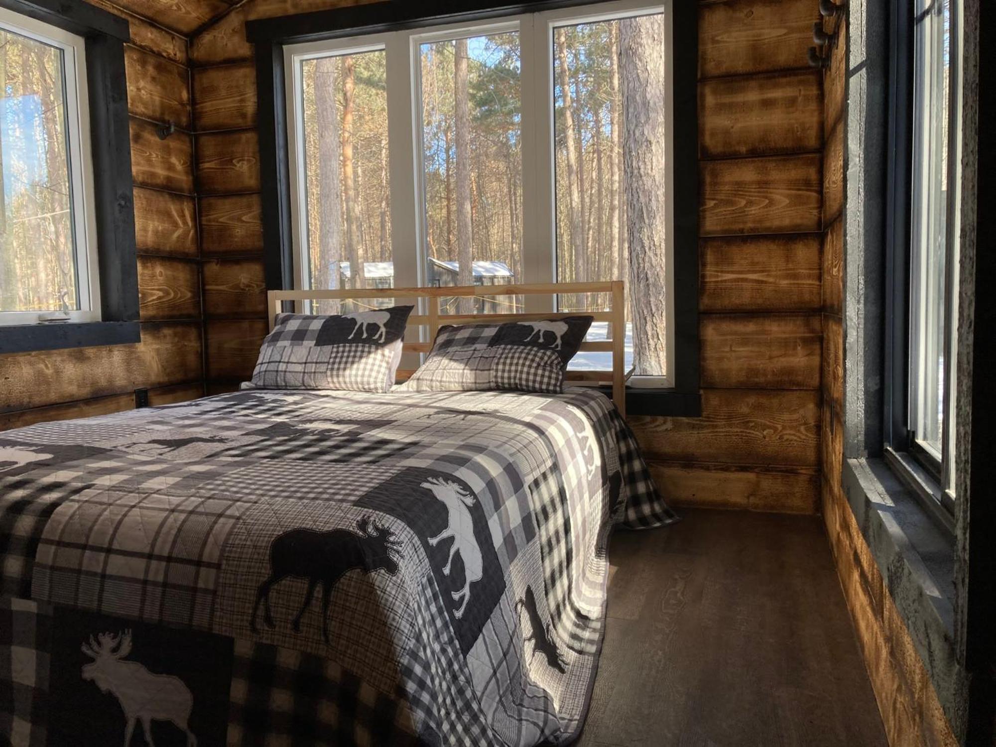 Your Cozy Cabin Retreat Saint-Remi-d'Amherst Esterno foto